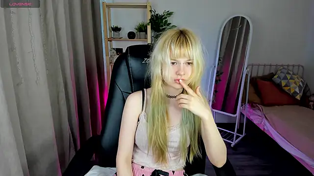 Snapshot of Ammelia_Backerr chatting on May 7, 2026, 1:22 am Ammelia Backerr online show from May 7, 2026, 1:22 am