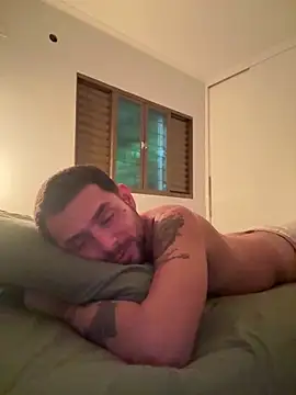 vitor souz online show from April 29, 2026, 3:32 am