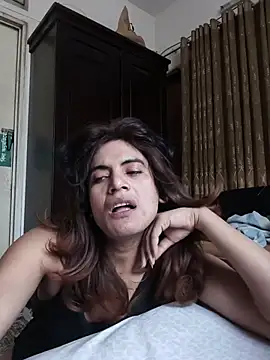 Snapshot of SexyShila-97 chatting on June 23, 2026, 6:33 am SexyShila-97 online show from June 23, 2026, 6:33 am