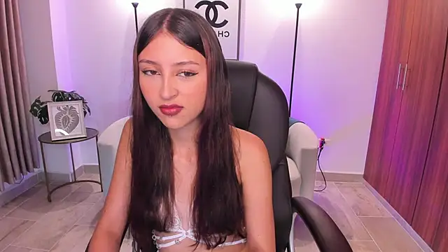 Snapshot of Nikky_sweett_ chatting on May 21, 2026, 10:06 pm Nikky sweett online show from May 21, 2026, 10:06 pm