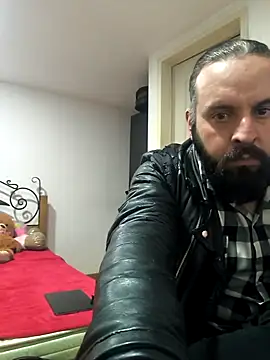 erikthor online show from May 10, 2026, 4:50 am