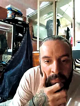 erikthor online show from May 10, 2026, 4:56 pm