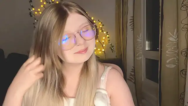 YukiBlush online show from July 16, 2026, 10:05 pm