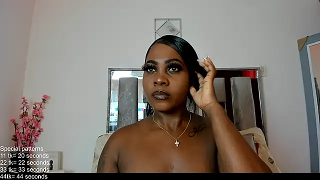Snapshot of EmilyRooa1 chatting on June 29, 2026, 12:27 pm EmilyRooa1 online show from June 29, 2026, 12:27 pm