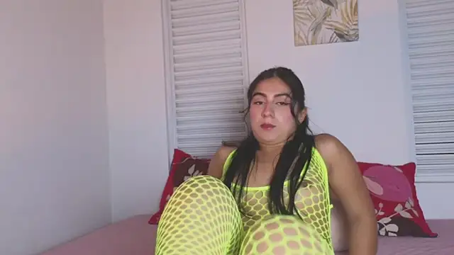 VictoriaaLopez online show from May 15, 2026, 3:57 am
