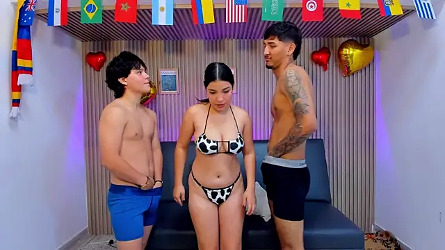 Cute  GirlW online show from June 15, 2026, 1:46 pm