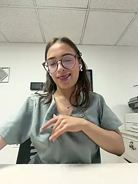 Sweet Milaa1 online show from August 5, 2026, 7:17 pm