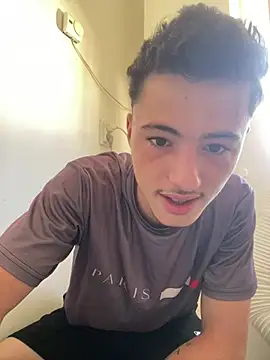 denysio89 online show from June 27, 2026, 7:13 am