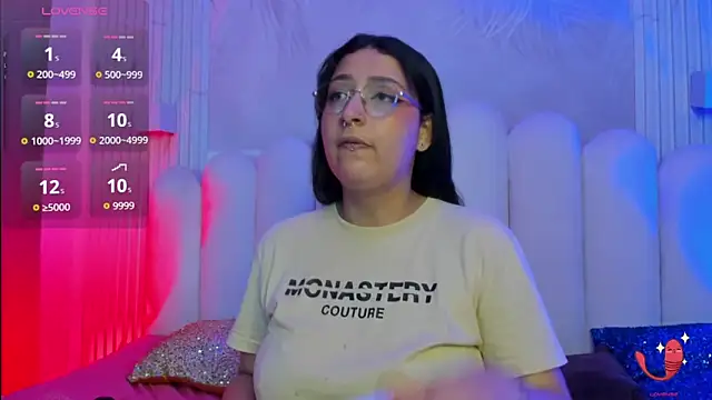 Snapshot of Svetlana_3 chatting on May 16, 2026, 7:56 pm Svetlana 3 online show from May 16, 2026, 7:56 pm