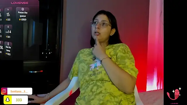 Snapshot of Svetlana_3 chatting on May 25, 2026, 7:42 pm Svetlana 3 online show from May 25, 2026, 7:42 pm