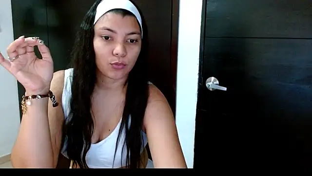 KarlaLoving online show from June 6, 2026, 5:50 pm