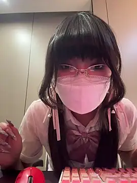 yingtao-888 online show from June 8, 2026, 11:38 pm