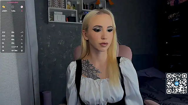 Snapshot of Sabrinkaaa chatting on June 21, 2026, 11:51 pm Sabrinkaaa online show from June 21, 2026, 11:51 pm