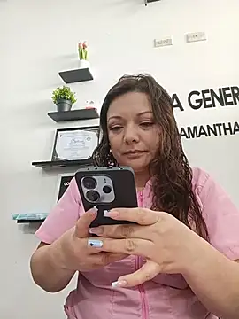 Snapshot of SAMANTHA--02 chatting on July 6, 2026, 1:41 pm SAMANTHA--02 online show from July 6, 2026, 1:41 pm