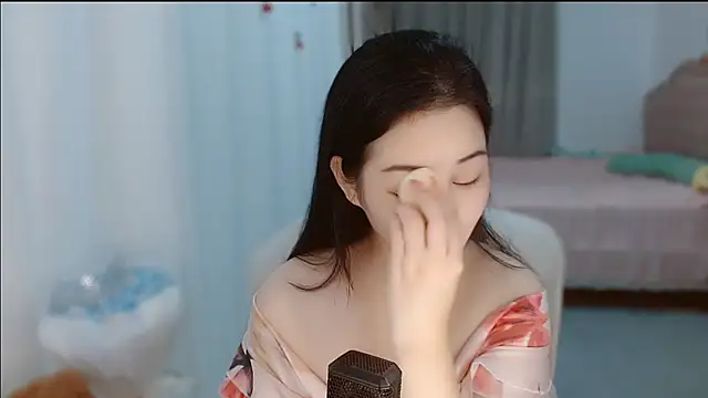 Amy-cnbaby online show from August 4, 2026, 1:53 am