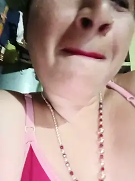 Snapshot of Haliya8 chatting on June 20, 2026, 4:32 pm Haliya8 online show from June 20, 2026, 4:32 pm