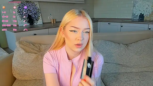 Chanelbayerr online show from July 9, 2026, 4:05 am