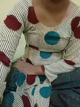 Seema yadav01 online show from June 5, 2026, 5:14 am