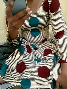 Seema yadav01 online show from June 7, 2026, 6:06 am