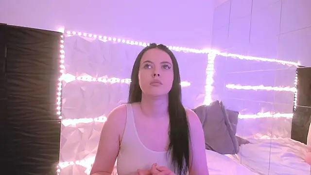 Isabell3 online show from May 5, 2026, 4:31 am