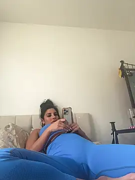 Miss juicybabes online show from July 4, 2026, 11:16 am