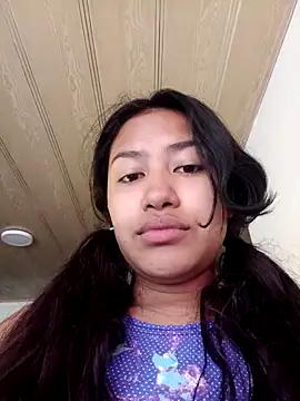 Hot Sophy  online show from June 15, 2026, 12:29 pm