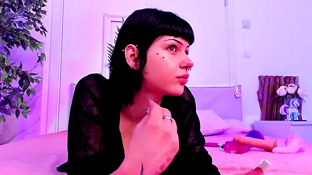 Ashley Alt online show from August 5, 2026, 6:49 am