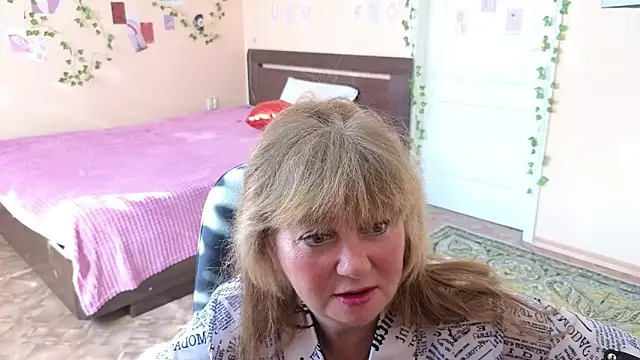 Melania Cook online show from June 6, 2026, 4:28 am