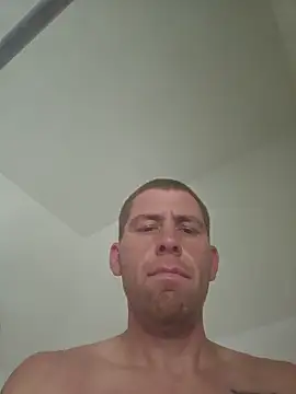 nerdyginger3036 online show from May 16, 2026, 10:19 pm
