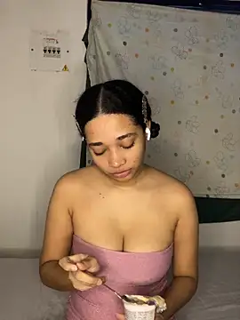  sweetSabrina- online show from June 21, 2026, 1:46 pm