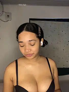  sweetSabrina- online show from June 28, 2026, 8:37 pm