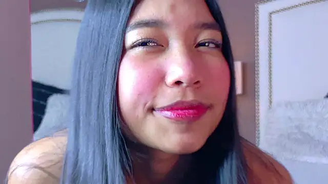 Snapshot of hanaluna_ chatting on June 16, 2026, 8:11 pm hanaluna online show from June 16, 2026, 8:11 pm