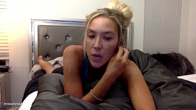 Misss alyssaaa online show from June 9, 2026, 4:13 am