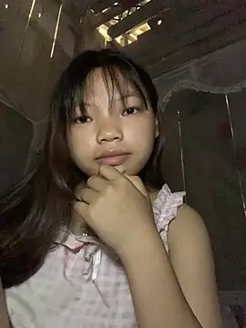 Cham-py online show from May 17, 2026, 1:14 am