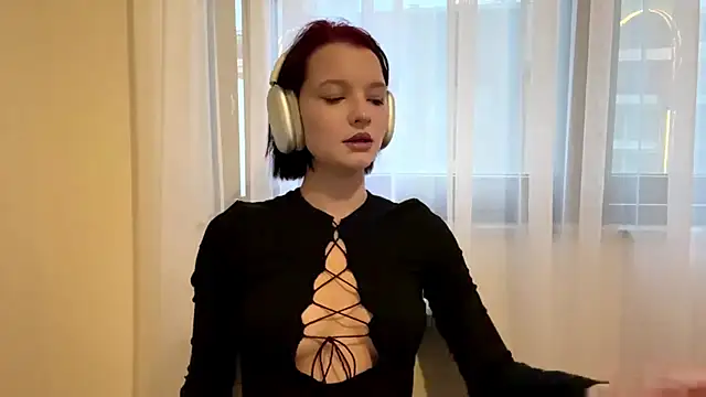 RiaFoxHi online show from May 2, 2026, 4:12 pm