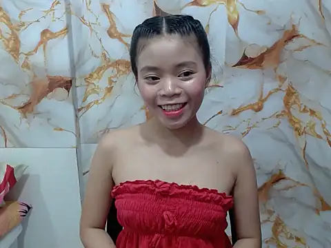 Sweet Sarah69 online show from June 25, 2026, 11:04 am