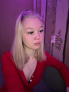 Velvet Doll  online show from June 8, 2026, 4:35 am