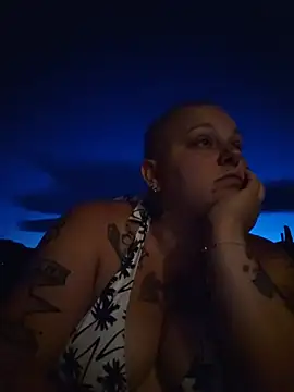 Lady Peggi online show from July 5, 2026, 8:27 pm