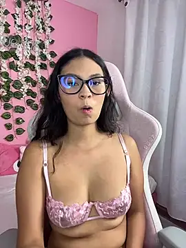 melody flowers18 online show from June 18, 2026, 2:23 am