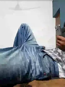 Snapshot of harrydhillon12 chatting on June 7, 2026, 4:38 am harrydhillon12 online show from June 7, 2026, 4:38 am