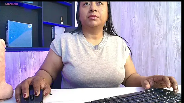 Snapshot of Rachell_Carter chatting on June 17, 2026, 4:59 am Rachell Carter online show from June 17, 2026, 4:59 am