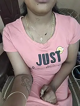 Tamil  Thara003 online show from July 31, 2026, 4:06 pm