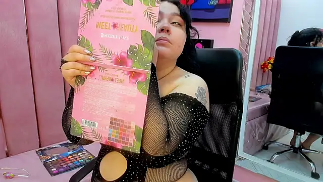 Sweet Nova  online show from June 5, 2026, 3:40 pm