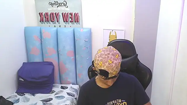 liam play online show from June 7, 2026, 5:00 am