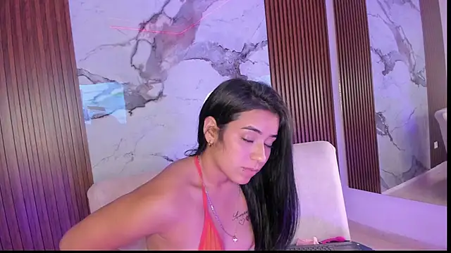 Snapshot of GabyHott_ chatting on July 3, 2026, 4:41 am GabyHott online show from July 3, 2026, 4:41 am