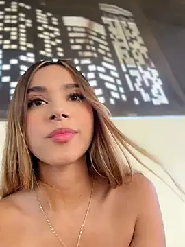 Natalia  vidal online show from July 14, 2026, 10:04 pm