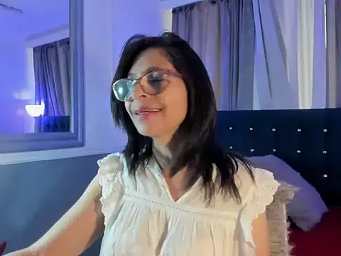 lena gray online show from June 4, 2026, 4:57 pm