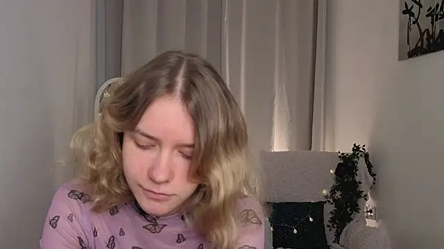 MilanaRayy online show from June 6, 2026, 5:23 am