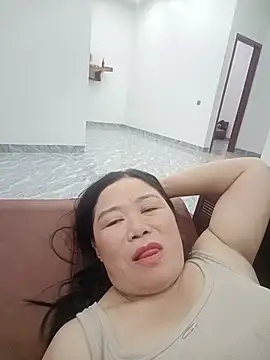 -Lytina- online show from May 30, 2026, 1:52 pm