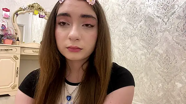 Rosie Sweety online show from June 4, 2026, 4:35 pm